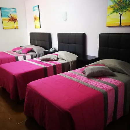 4 Estacoes Ξενοδοχείο 2*