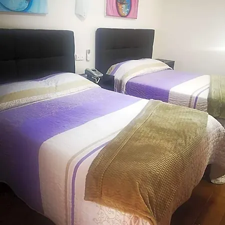 4 Estacoes Hotel 2*