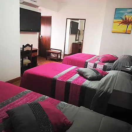 4 Estacoes Hotel 2*