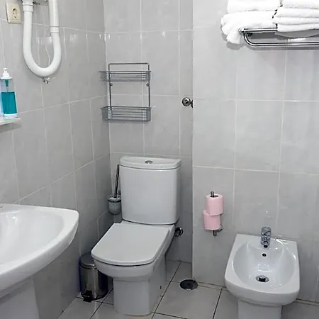 Hotel 4 Estacoes 2*